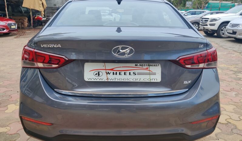 Hyundai Verna 1.6 VTVT SX(O) full