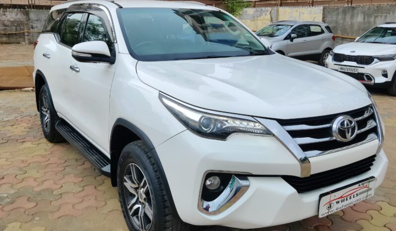 Toyota Fortuner 4×2 full