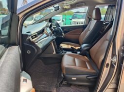 Toyota Innova Crysta 2.7 Z 7STR full