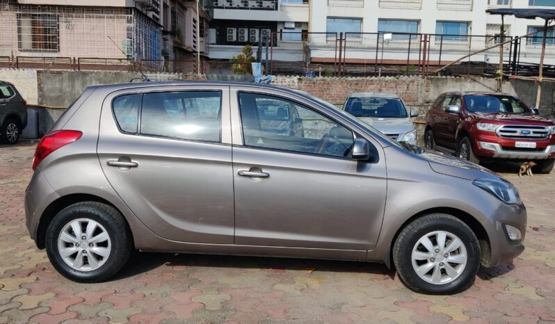 Hyundai i20 Sportz full