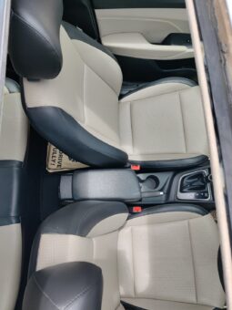 Hyundai Verna 1.6 VTVT SX(O) full