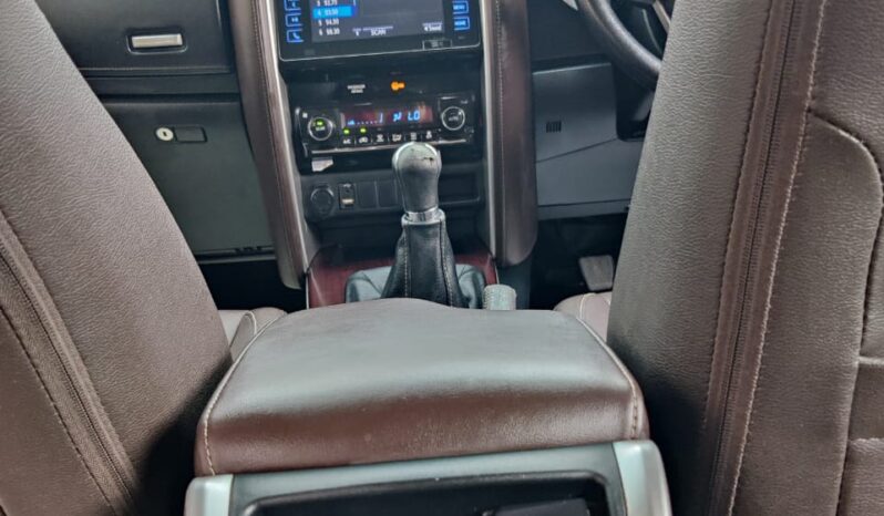 Toyota Fortuner 4×2 full