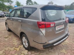 Toyota Innova Crysta 2.4 G 8STR full