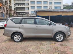 Toyota Innova Crysta 2.4 G 8STR full