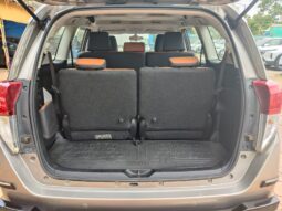 Toyota Innova Crysta 2.4 G 8STR full