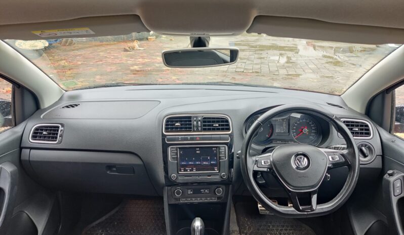 Volkswagen Polo 1.2 TSI GT full