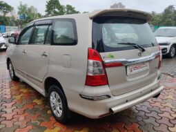 Toyota Innova 2.5 G 8STR full