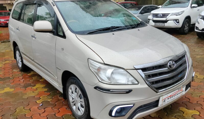 Toyota Innova 2.5 G 8STR full