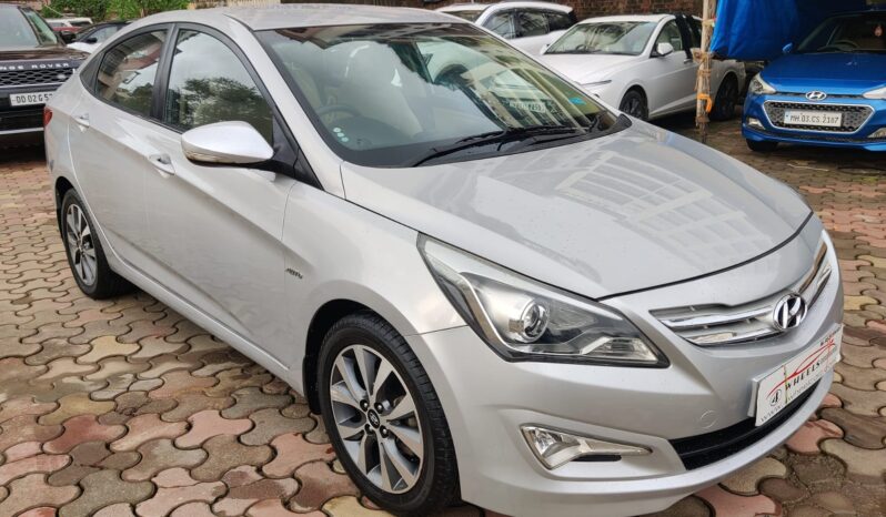 Hyundai Verna 1.6 VTVT SX full