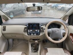 Toyota Innova 2.5 G 8STR full