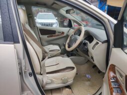 Toyota Innova 2.5 G 8STR full