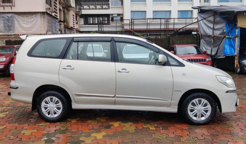 Toyota Innova 2.5 G 8STR full