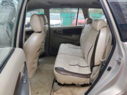 Toyota Innova 2.5 G 8STR full