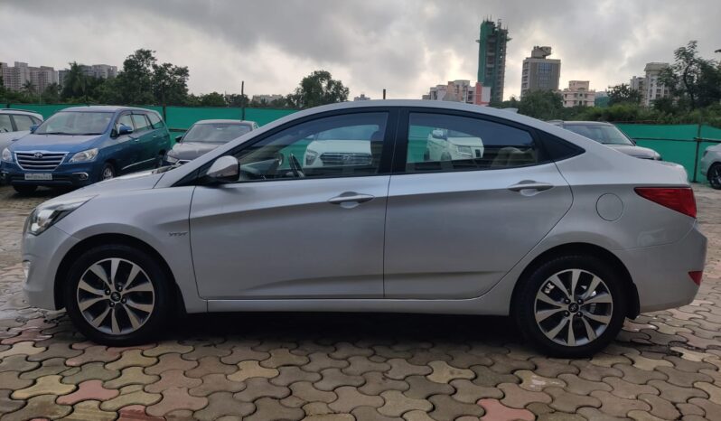 Hyundai Verna 1.6 VTVT SX full