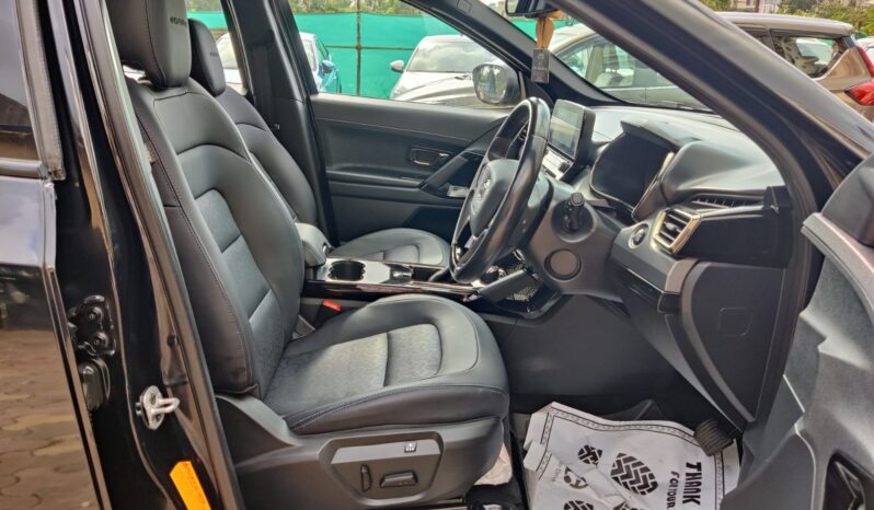 Tata Safari XZA+ 2.0 Dark Edition full