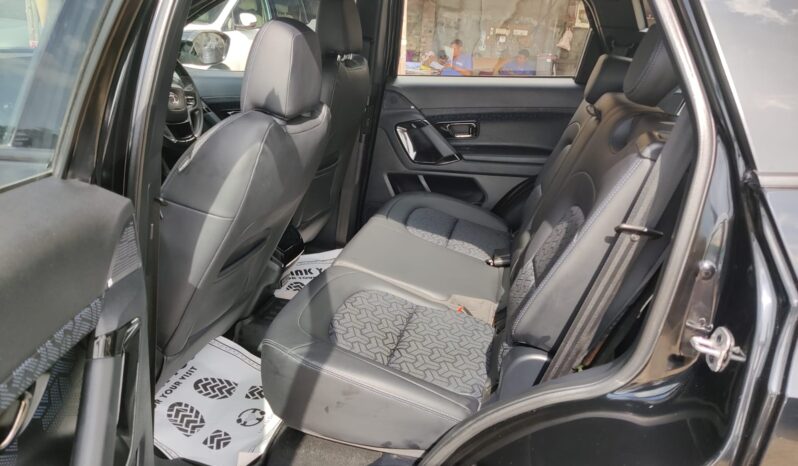 Tata Safari XZA+ 2.0 Dark Edition full