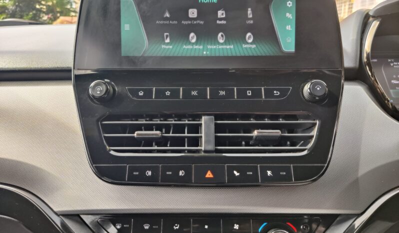 Tata Safari XZA+ 2.0 Dark Edition full