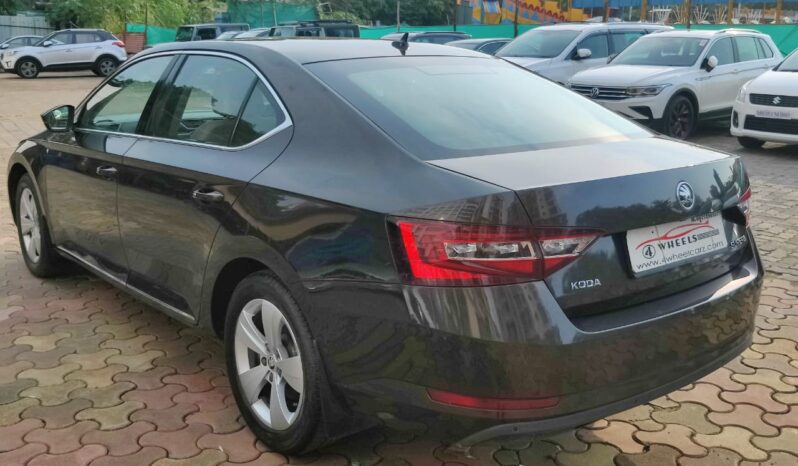 Skoda Superb 1.8 Style full