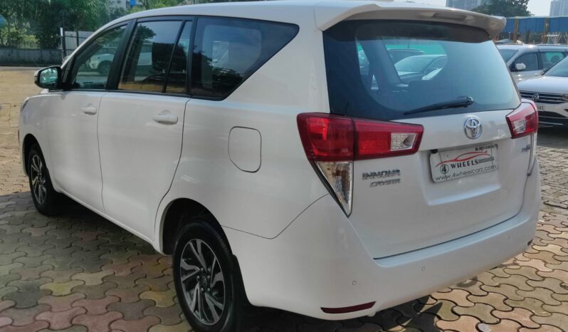 Toyota Innova Crysta 2.4 G full