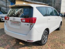 Toyota Innova Crysta 2.4 G full