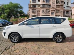 Toyota Innova Crysta 2.4 G full