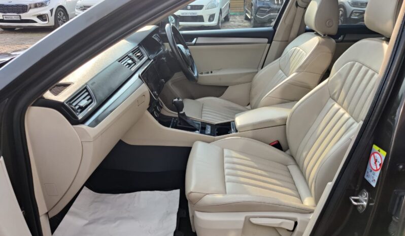 Skoda Superb 1.8 Style full