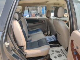 Toyota Innova 2.5 G 8STR full