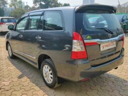 Toyota Innova 2.5 G 8STR full