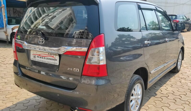 Toyota Innova 2.5 G 8STR full