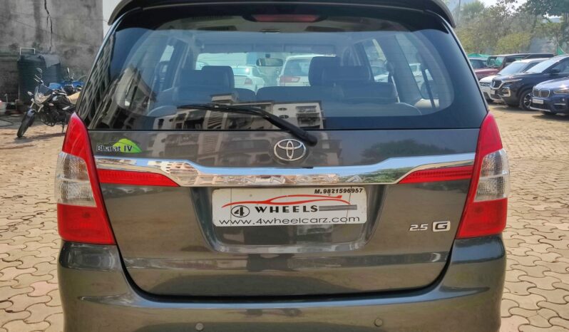 Toyota Innova 2.5 G 8STR full