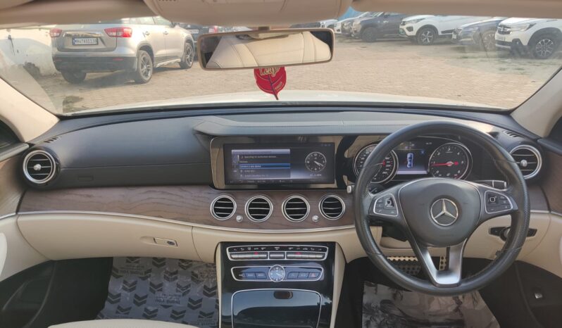 Mercedes E Class E 220 CDI Exclusive full