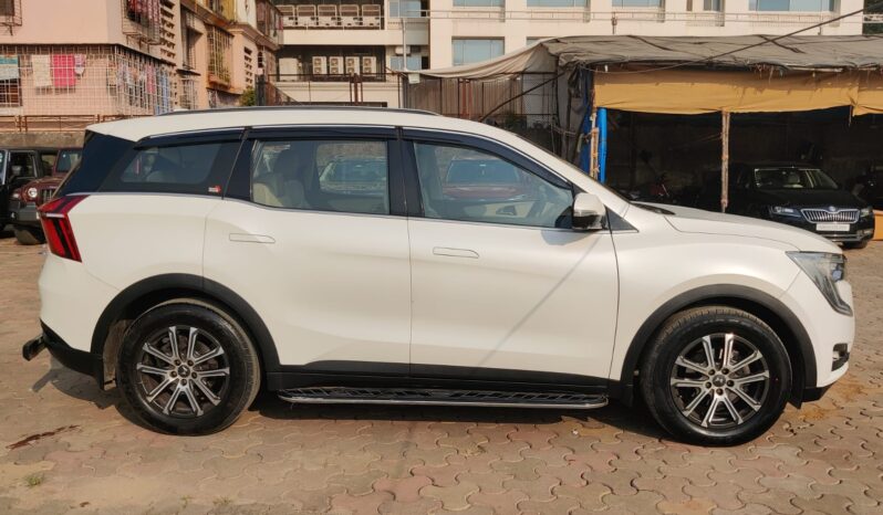 Mahindra XUV700 AX7 L D 7 STR AWD full