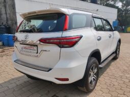 Toyota Fortuner 4×2 full