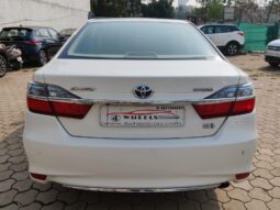 Toyota Camry 2.5 Hybrid full