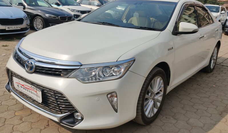 Toyota Camry 2.5 Hybrid full