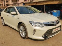 Toyota Camry 2.5 Hybrid full