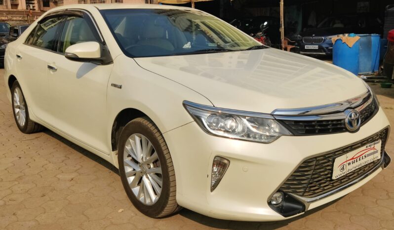 Toyota Camry 2.5 Hybrid full