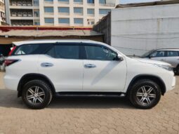 Toyota Fortuner 4×2 full