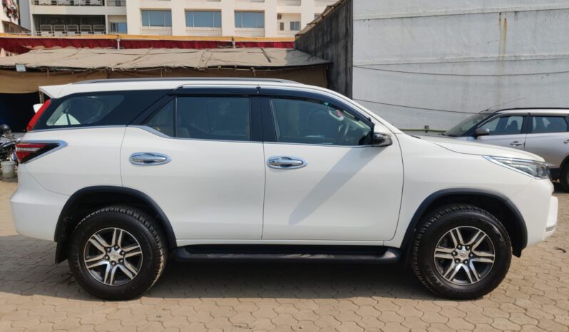 Toyota Fortuner 4×2 full