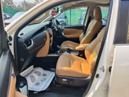 Toyota Fortuner 4×2 full