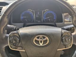 Toyota Camry 2.5 Hybrid full