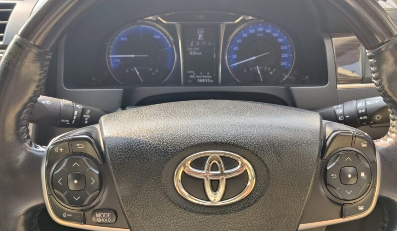 Toyota Camry 2.5 Hybrid full