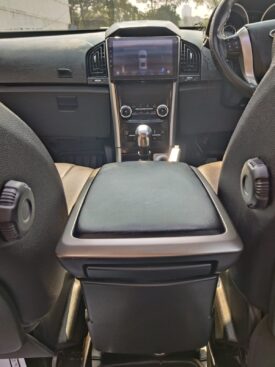 Mahindra XUV 500 W9 FWD