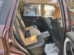 Mahindra XUV 500 W9 FWD full