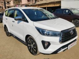 Toyota Innova Crysta Z full