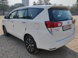 Toyota Innova Crysta 2.4 Z full