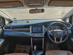 Toyota Innova Crysta 2.4 Z full